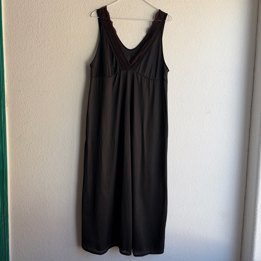 Vintage Retro Vanity Fair Nightgown Slip Chemise Sz M Color Black